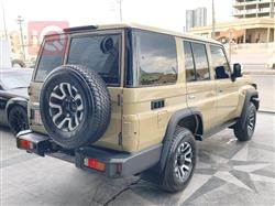 تويوتا لاند كروزر 70